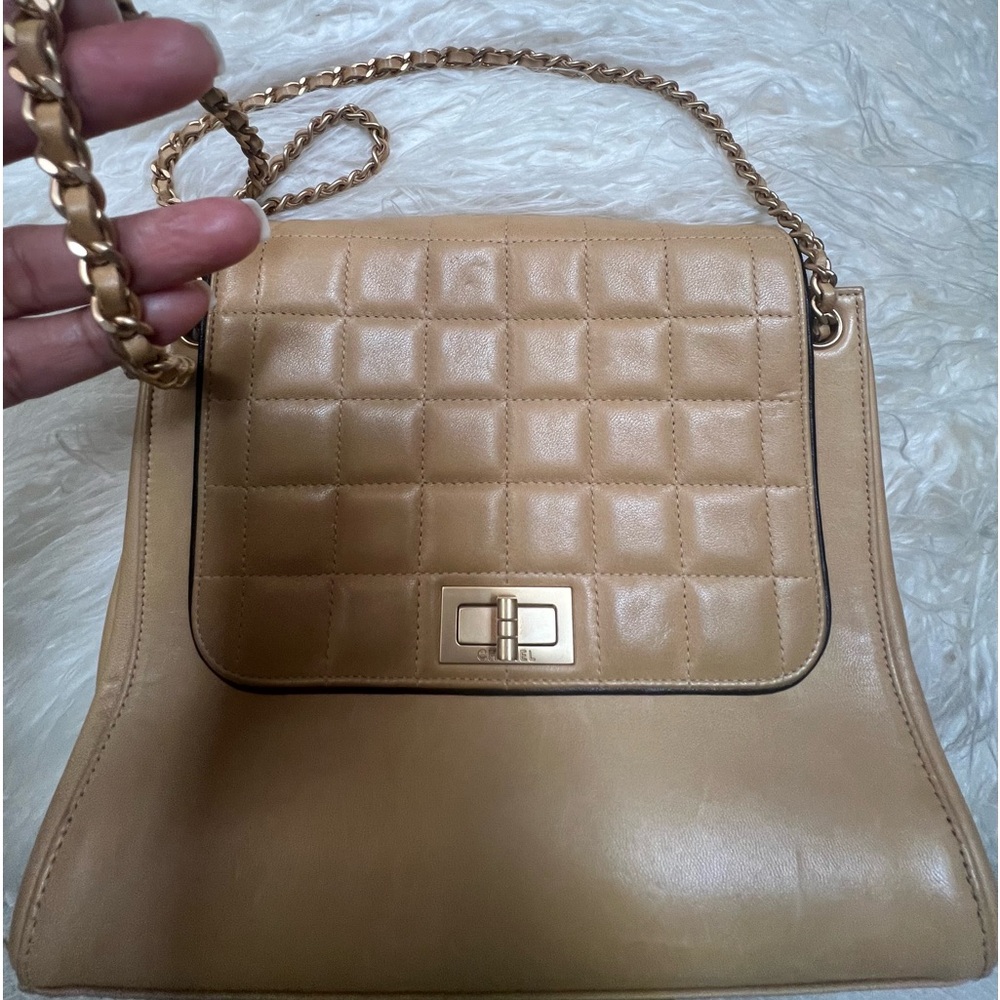 Chanel Chocolate Bar lambskin shoulder bag